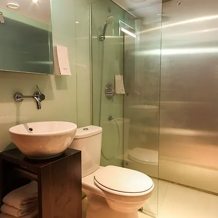Qbic Wtc 3* Amesterdão