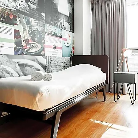 Qbic Wtc Hotel 3*