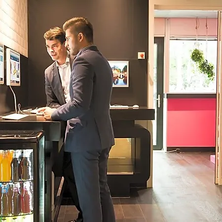 Qbic Wtc Hotel 3*