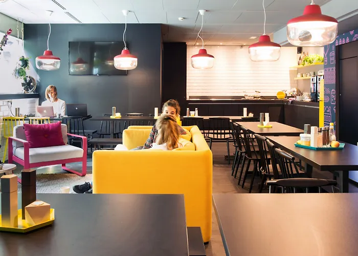 Ξενοδοχείο Qbic Wtc 3*