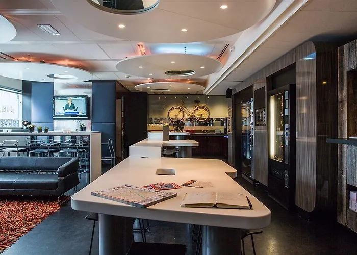 Ξενοδοχείο Qbic Wtc 3*