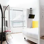 Qbic Wtc Отель Амстердам