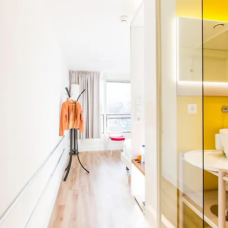 Hotel Qbic Wtc 3*