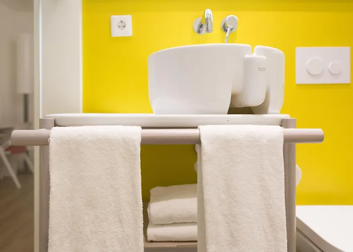 Отель Qbic Wtc Амстердам