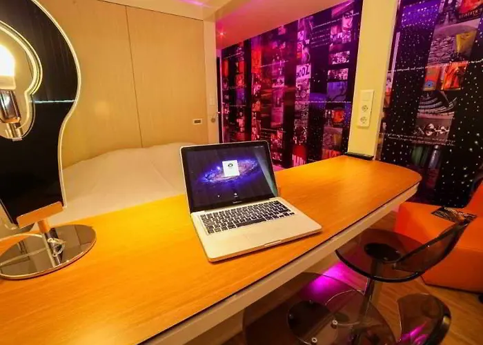 Qbic Wtc Hotel Amsterdam